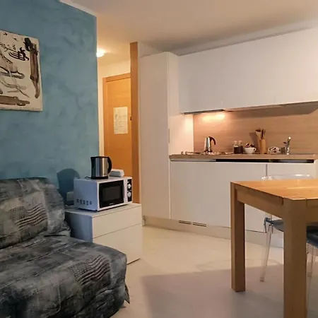 Διαμέρισμα Giomein Elegant Blue House Cervinia *