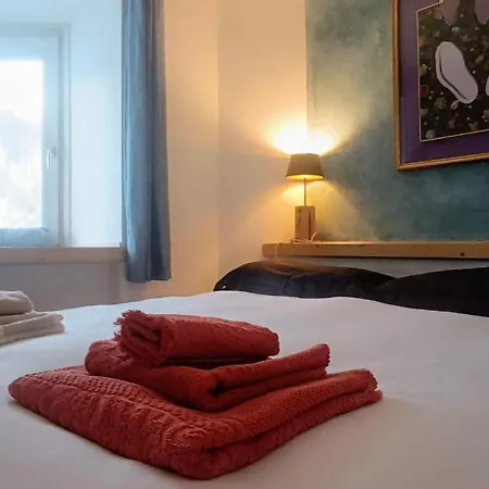 Апартаменти Giomein Elegant Blue House Cervinia *