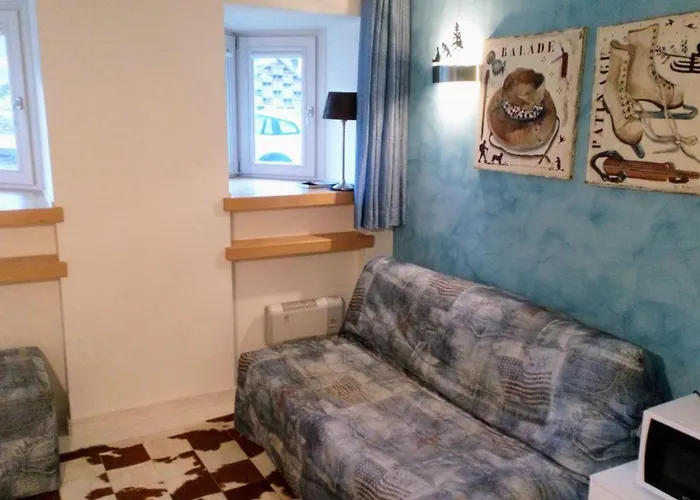 Apartment Giomein Elegant Blue House Cervinia